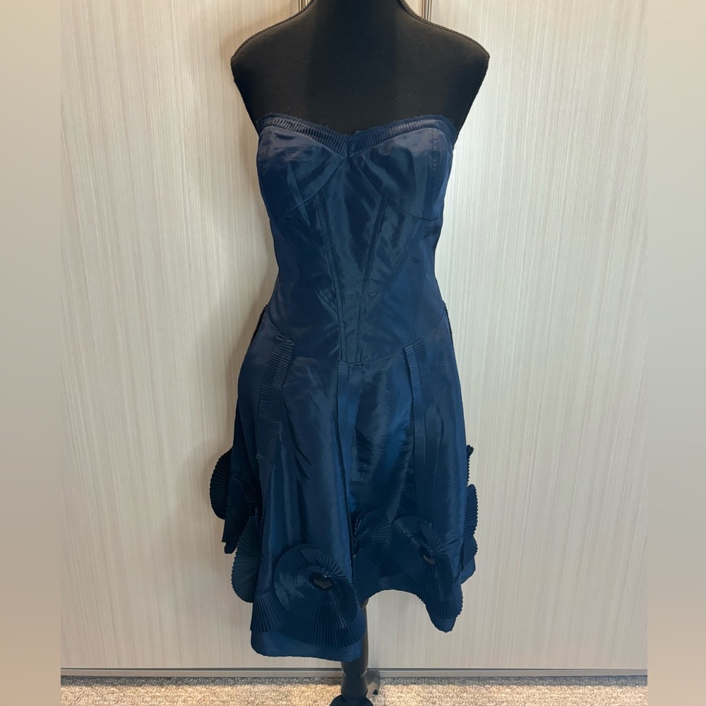 Toujour Navy Strapless Cossetted Cocktail with Elegant Embelisment Dress S 12